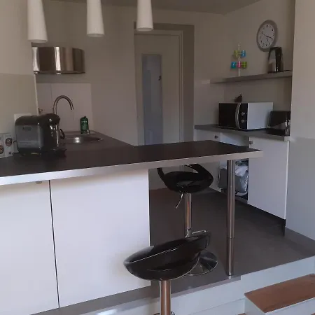 Glenn D'arques, Entre Port Et Plage *